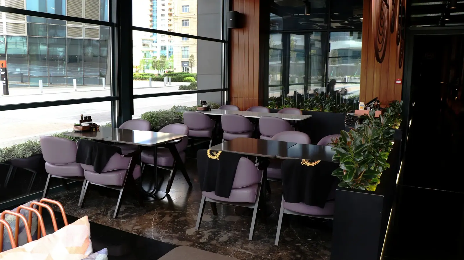 HuQQabaz Crescent Mall Bakü