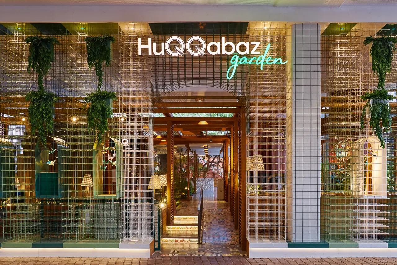 HuQQabaz Garden Dubai, Giriş, Mall of the Emirates